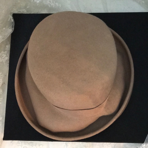 Vintage Wool Felt Hat with Asymmetrical Brim - Picture 4 of 6